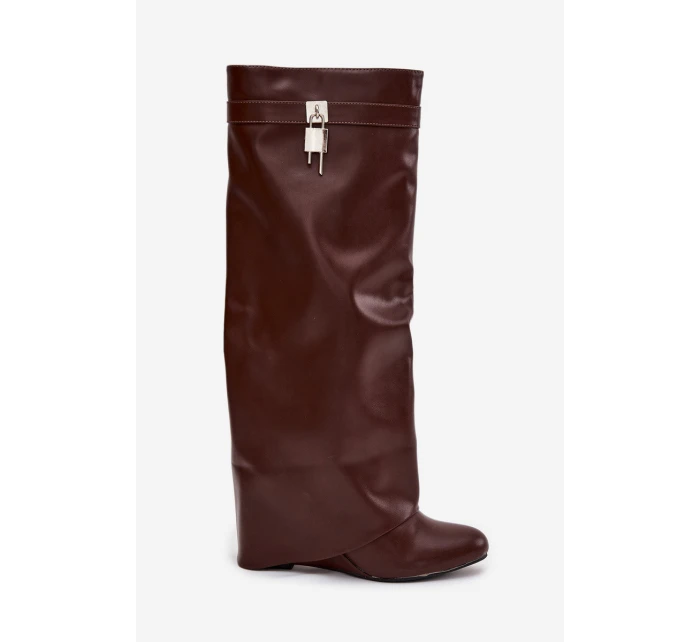 Kozaki Damskie Na Koturnie Z Paskiem I Srebrnym Detalem Eko Skórzane Brązowe Korivelle