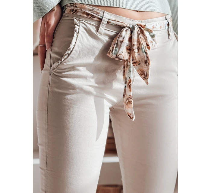 Dámské látkové chinos kalhoty s páskem light beige Dstreet model 21986706 - FashionStreet