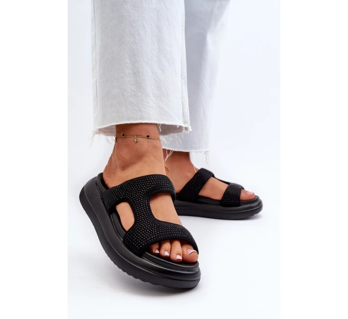 Zdobione Klapki Damskie Na Platformie Czarne Jestella