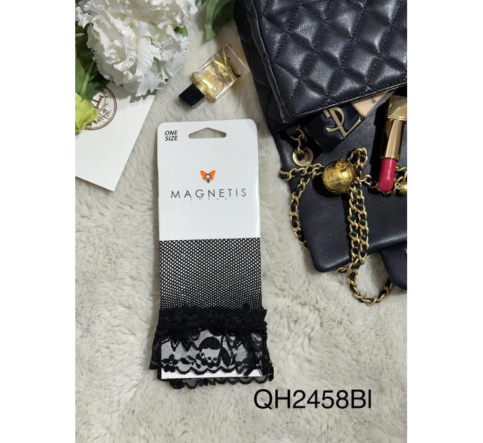 Ponožky model 21004781 krajkové - Magnetis Ponožky model 21004781 krajkové - Magnetis