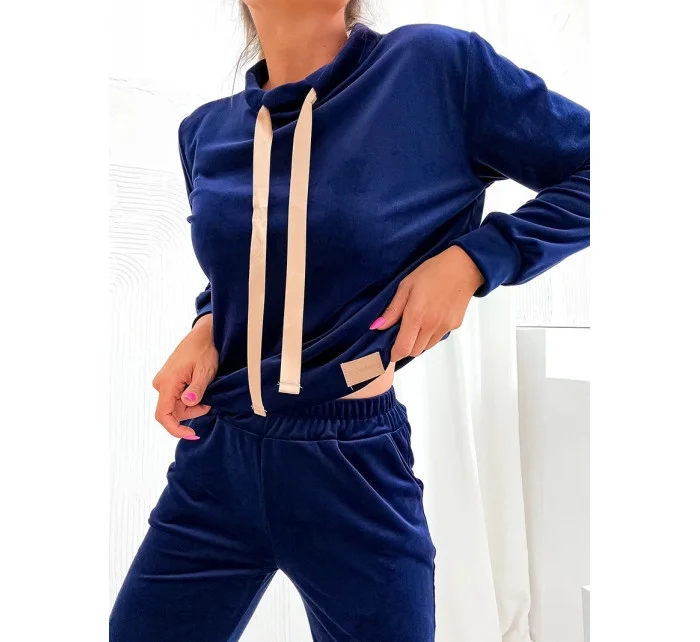 Tmavomodrá dámska velúrová súprava (637)