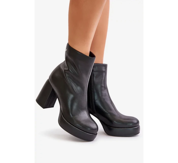 Členkové topánky s prírodným koženým podpätkom GOE čierne Členkové topánky s prírodným koženým podpätkom GOE čierne