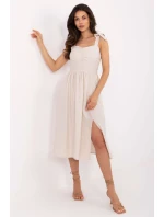 Denné šaty model 215883 Taliansko Moda Veľkoobchod so spodným prádlom, oblečením a obuvou. Dámska móda, dámske spodné prádlo, dámska obuv v Matterhorn