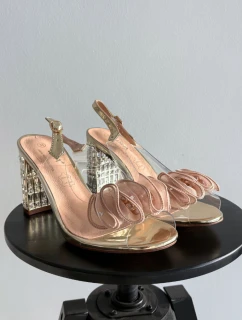 Sandály na podpatku  model 225147 Step in style