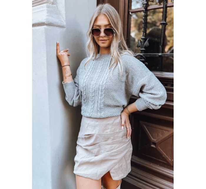 Dámsky nadrozmerný sveter CAMELLIA sivý FashionStreet MY2112