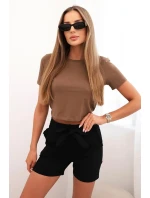 Dámske šortky s mašľou a volánikmi čierne