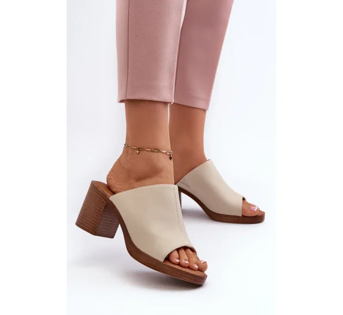 Elegantné ľahké dámske papuče na vysokom podpätku, béžová Varnila