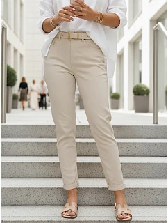 Dámske džínsy Mom Fit s vysokým pásom a ekru pásikom FashionStreet UY3088