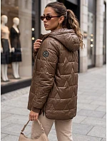 Kurtka damska przejściowa pikowana z kapturem brązowa model 22342176 - FashionStreet