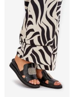 Klapki Damskie Na Koturnie Eko Skórzane Z Ozdobą Czarne Sarela Klapki Damskie Na Koturnie Eko Skórzane Z Ozdobą Czarne Sarela