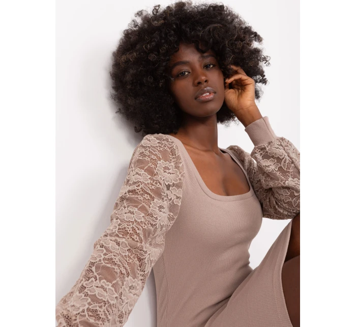 Šaty RV SK model 16328040 tmavě lila - FPrice Šaty RV SK model 16328040 tmavě lila - FPrice