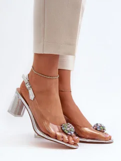 Sandále na podpätku model 195424 Step in style