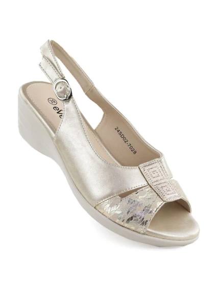 Dámské sandály na platformě zlaté eVento model 21906718