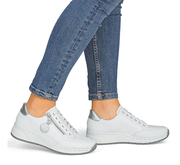 Dámské kožené polobotky bílé model 21910610 - Rieker