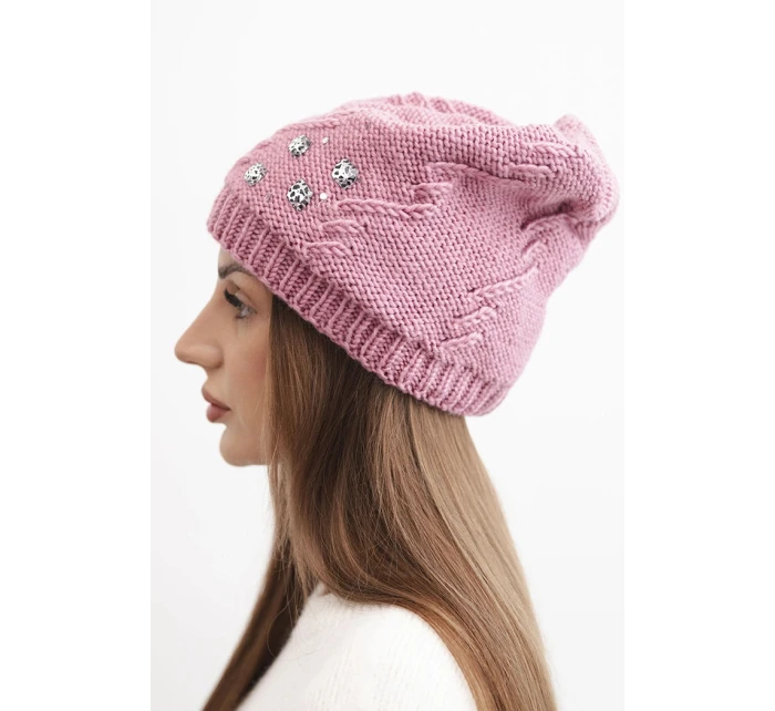 Dámska zimná vlnená čiapka s ozdobnými aplikáciami K468 tmavoružová