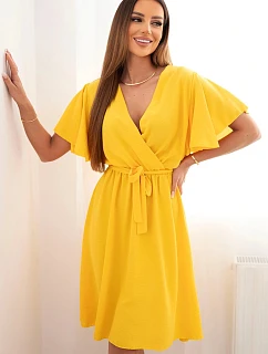 Šaty s překládaným výstřihem žlutá