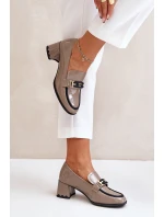 Lakierowane Półbuty Damskie Na Obcasie Z Ozdobą Artiker 55C1054 Beżowe