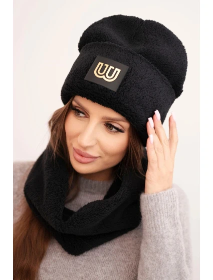 Dámska fleecová čiapka a šál s ozdobnou aplikáciou čierna