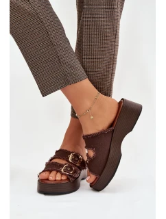 Dámské pantofle na platformě se zlatými sponami čokoládové Renelisse