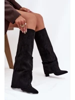 Zateplené dámské kozačky s  lemem na podpatku ekologické semišové černé model 21707825 - Boto