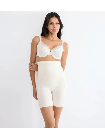 Illusion Curve Super HW ECRU WHITE ECRU WHITE model 22049380 - Triumph Illusion Curve Super HW ECRU WHITE ECRU WHITE model 22049380 - Triumph