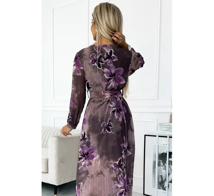 520-1 Plisované šifónové dlhé šaty s výstrihom, dlhými rukávmi a širokým opaskom - fialové veľké kvety 520-1 Plisované šifónové dlhé šaty s výstrihom, dlhými rukávmi a širokým opaskom - fialové veľké kvety