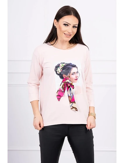 Halenka s model 18743936 a barevnou 3D mašlí pudrově růžová - K-Fashion