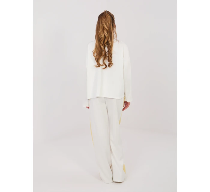 IT sada KMPL 22220.69 ecru IT sada KMPL 22220.69 ecru