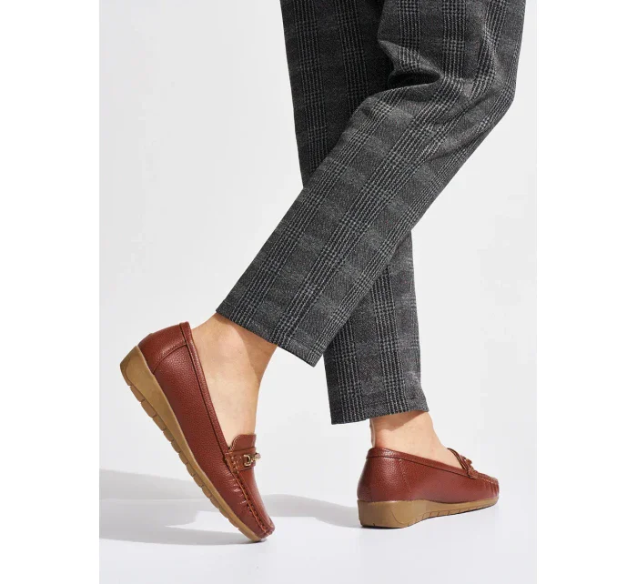 Jedinečné hnedé dámske mokasíny na klin Jedinečné hnedé dámske mokasíny na klin