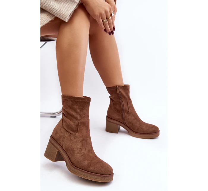 Dámské kotníčkové boty na podpatku hnědé model 21642290 - Boto