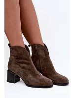 Kožené semišové kotníkové boty na podpatku model 22391083 Khaki - VINCEZA