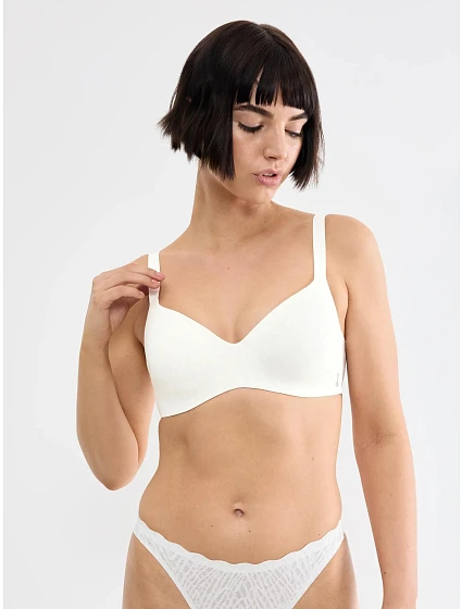 Dámska podprsenka ZERO Feel Bliss THE UP TshirtBra Silk White krémová – SLOGGI Dámska podprsenka ZERO Feel Bliss THE UP TshirtBra Silk White krémová – SLOGGI