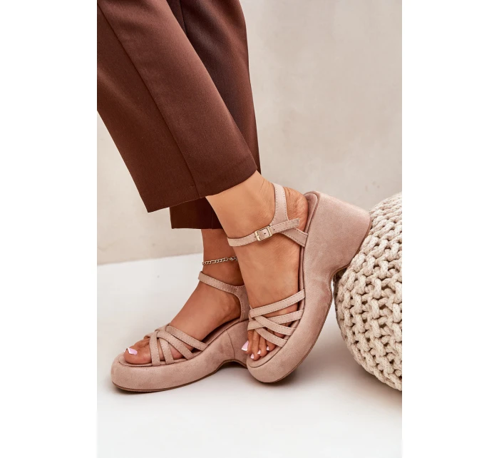 Sandały Na Platformie I Koturnie Z Eko Zamszu Beżowe Nendal Sandały Na Platformie I Koturnie Z Eko Zamszu Beżowe Nendal