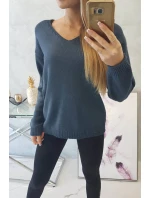 Džínsový sveter s výstrihom do V