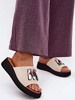 Dámske kožené semišové papuče s ozdobnou platformou Vinceza 66942 beige