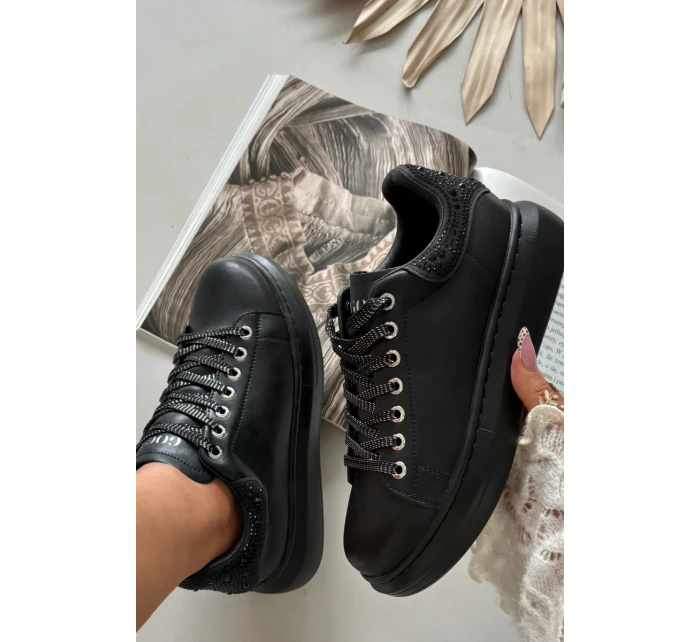 Dámské tenisky z pravé kůže model 21711761 Černé - Goe Dámské tenisky z pravé kůže model 21711761 Černé - Goe