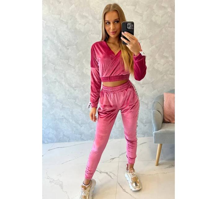 Velúrová súprava s nápisom Queen fuchsia