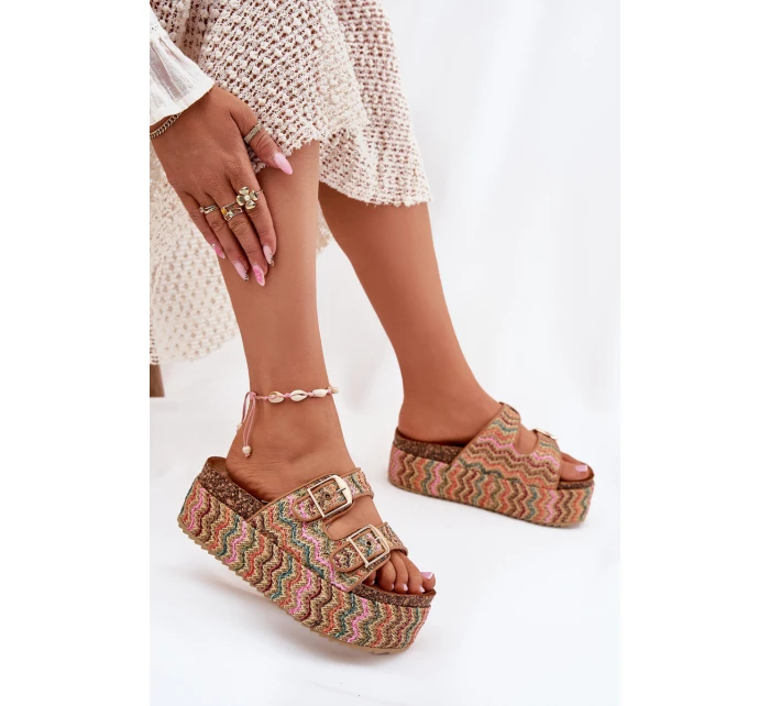 Klapki Damskie Na Masywnej Platformie Z Plecionką I Klamrami Multikolor Eradriana Klapki Damskie Na Masywnej Platformie Z Plecionką I Klamrami Multikolor Eradriana