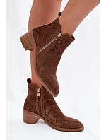 Dámské perforované kotníkové boty model 22100109 Hnědé - VINCEZA