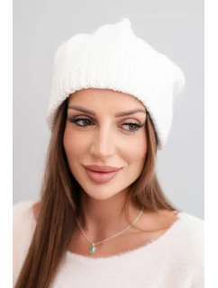 Dámska zimná čiapka s ušami a rebrovaným vzorom K440 biela