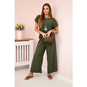 Viskózový set plisovaná blúzka + nohavice khaki