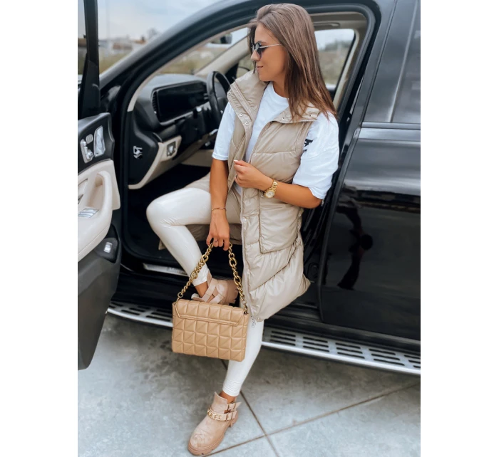 Dámská prošívaná vesta béžová Dstreet model 21965438 - FashionStreet Dámská prošívaná vesta béžová Dstreet model 21965438 - FashionStreet