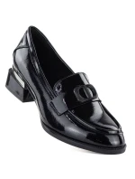 Dámské lakované polobotky s ozdobným podpatkem černé model 22015127 - VINCEZA Dámské lakované polobotky s ozdobným podpatkem černé model 22015127 - VINCEZA