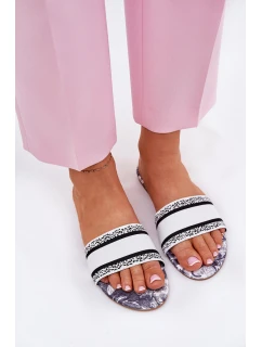 Vzory Ploché Dámské Pantofle Bílé model 21689593 - Boto