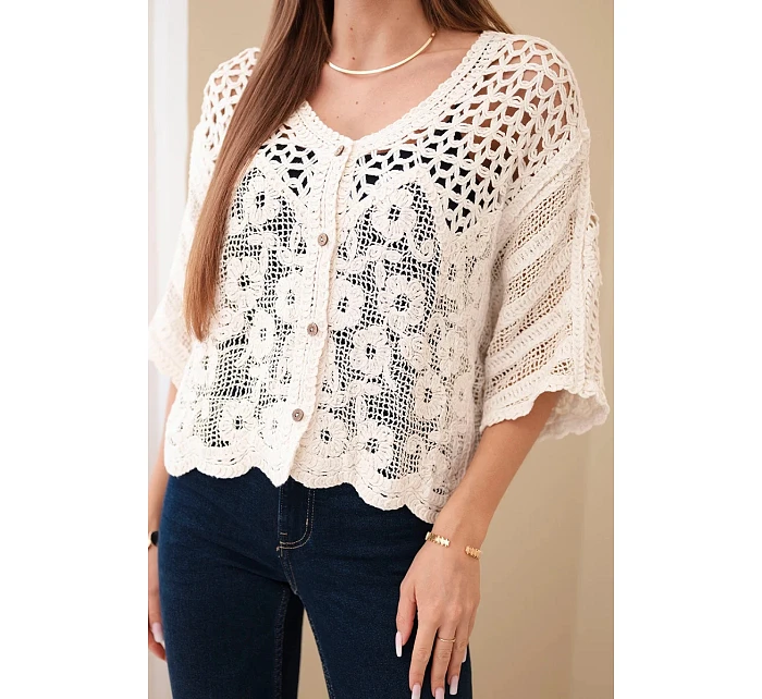 Dámsky bavlnený ažurový sveter s krátkymi rukávmi v béžovej farbe