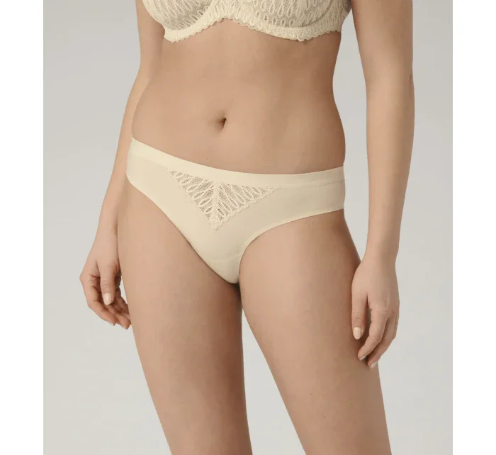 Dámske nohavičky Aura Spotlight Brazilian krémové - Triumph