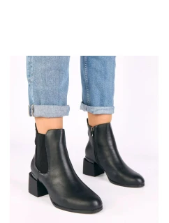 Topánky na podpätku model 221631 Solea