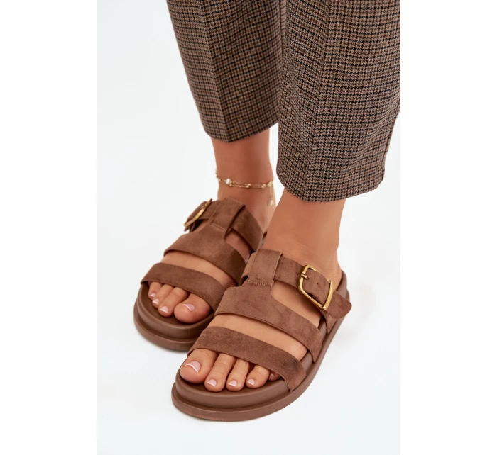 Dámské pantofle s pásky a zlatým hnědé model 21919139 - Boto