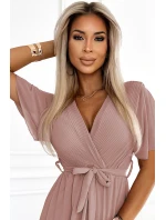 Dlouhé šaty se výstřihem a vázáním model 22316503 - numoco basic Dlouhé šaty se výstřihem a vázáním model 22316503 - numoco basic