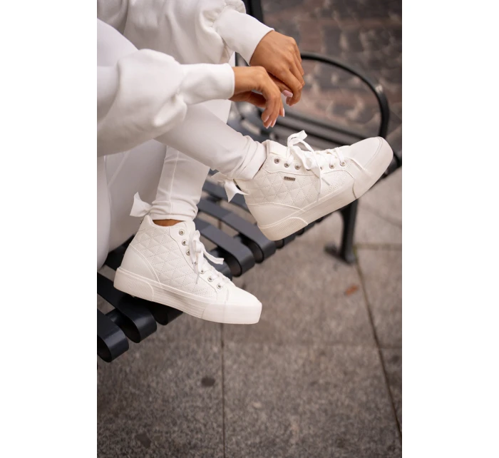 Zateplené Dámské Tenisky Se Bílé Big Star model 21675336 - Big Star Shoes